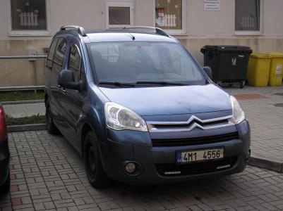 Berlingo koupím díly