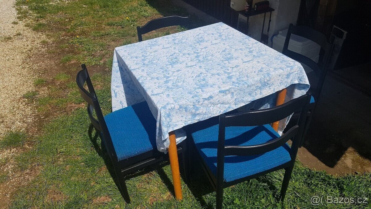 Stůl a 4 židle cena za komplet 3000kč