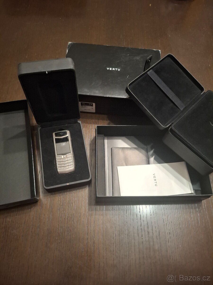 Vertu Ascent TI Black
