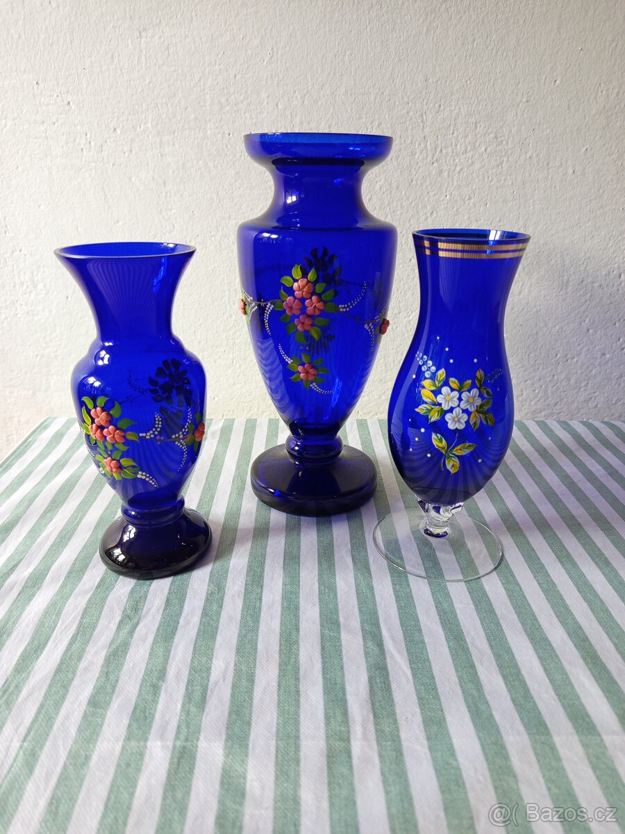 Váza Novoborské sklo - kobaltové sklo