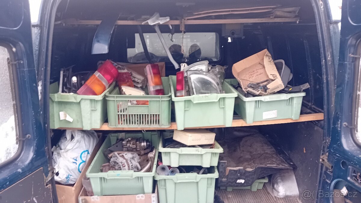 Ford transit 2,5D MK5 díly