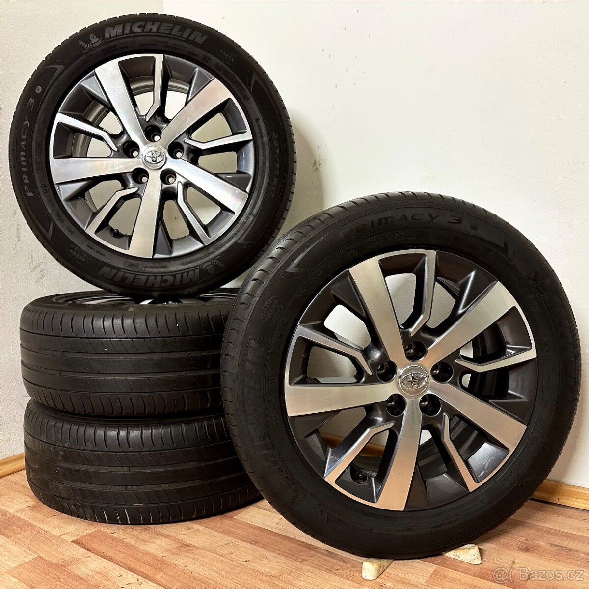 TOYOTA PROACE 5x108 R17 ET46+LETNÍ 225/55R17 4,5mm