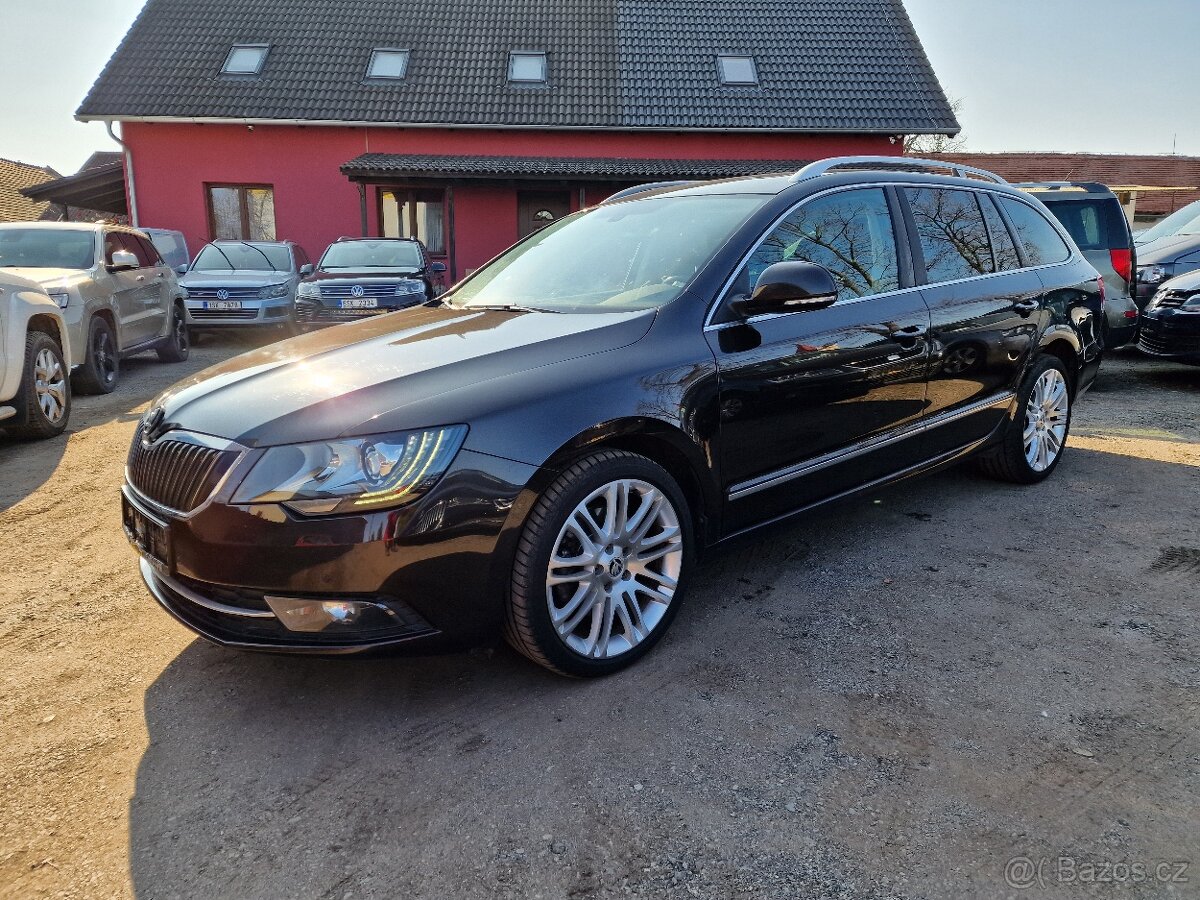 Škoda Superb 2,0TDI 125KW ELEGANCE PANORAMA