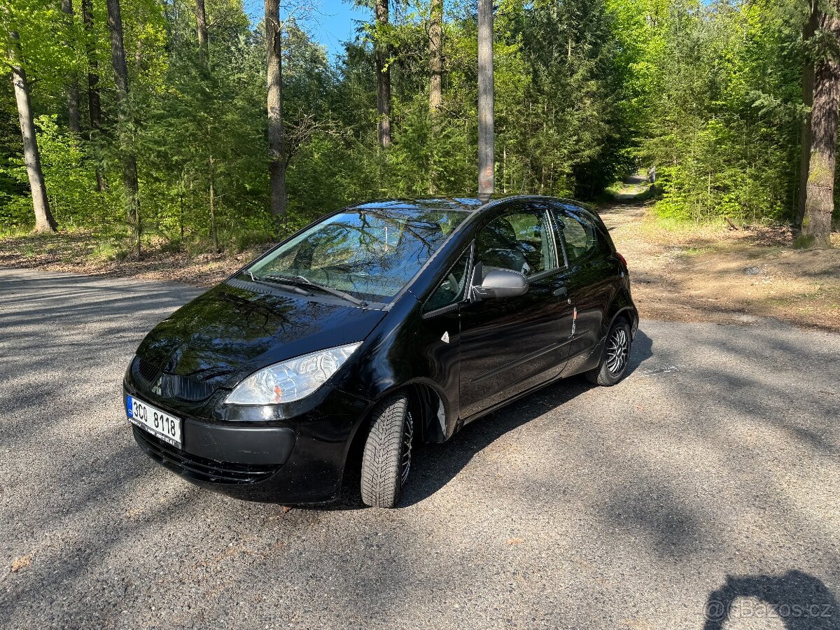 Mitsubishi Colt 1.1 55kw 1.majitel zimní pneu