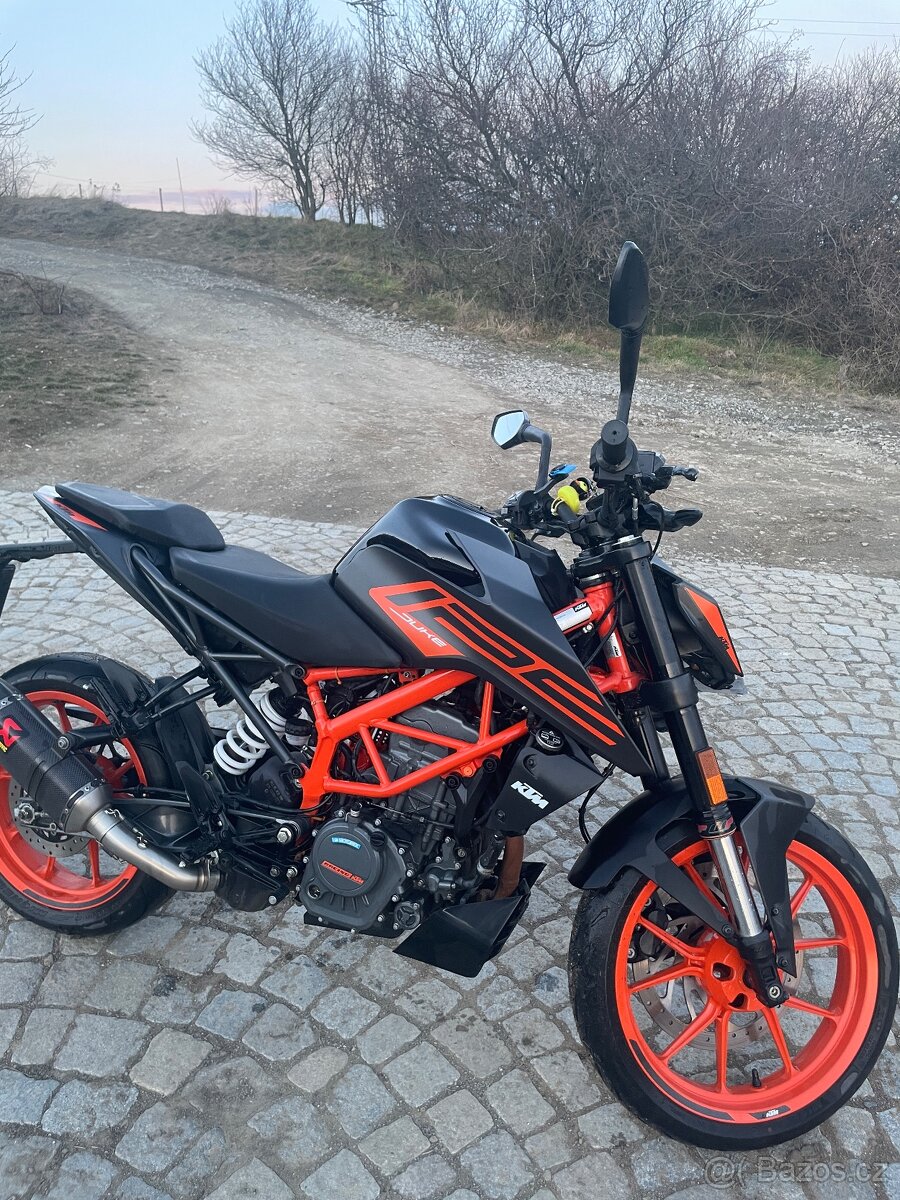 KTM DUKE 125 2021