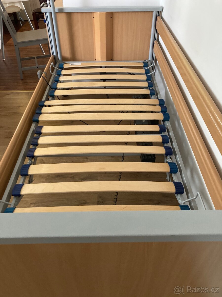 Zdravotnická polohovací elektrická postel