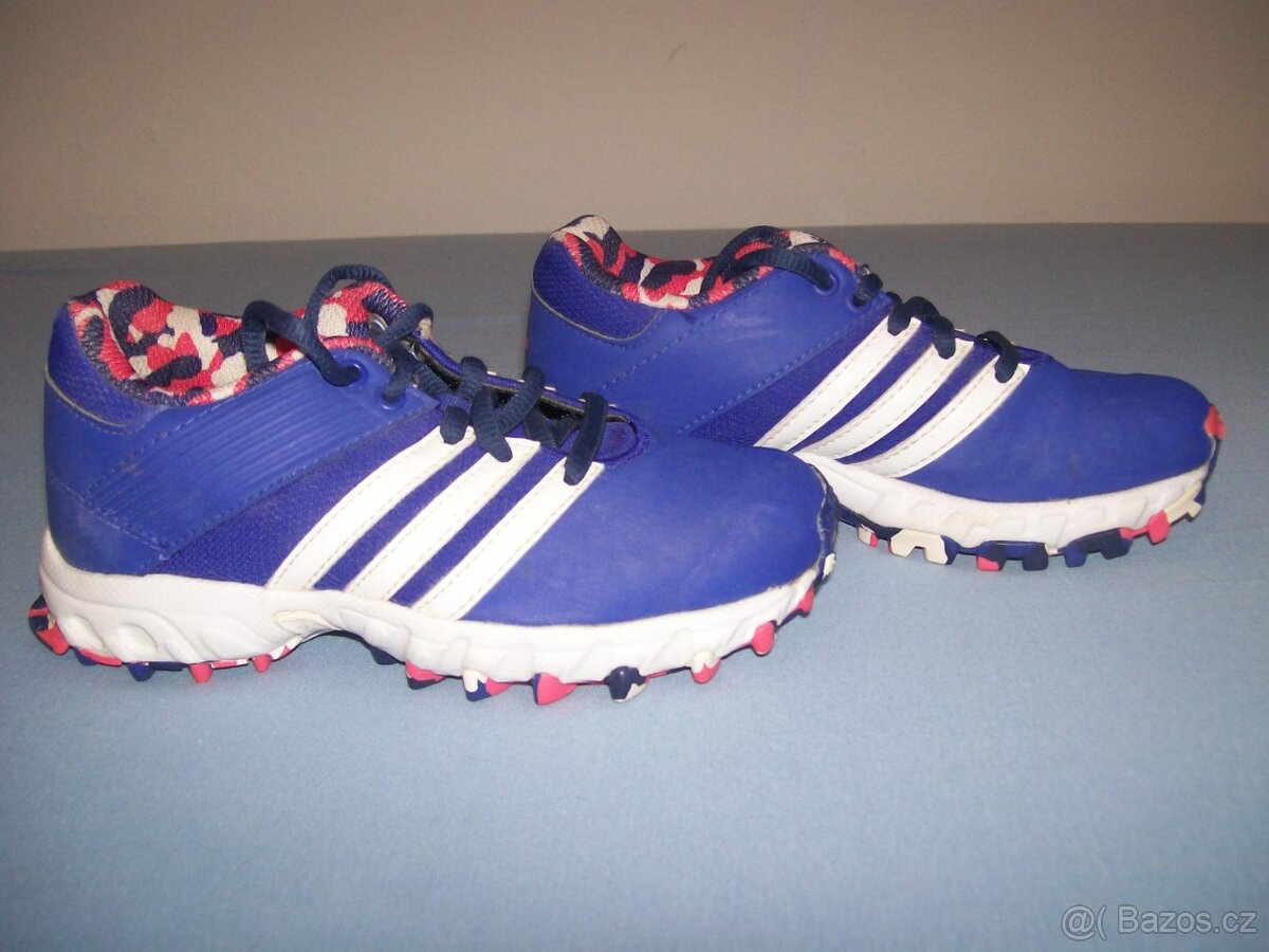 Trekingová obuv ADIDAS - č. 30