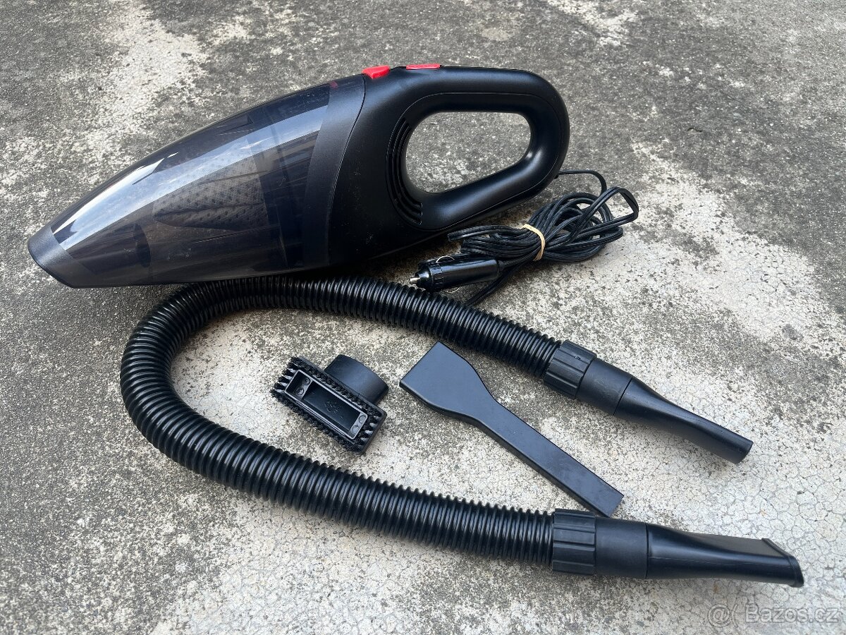 Ruční vysavač do auta na 12V