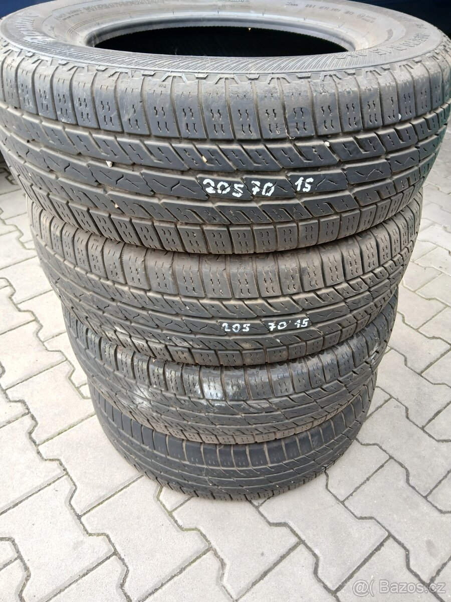 4x celoroční pneumatiky 205/70 15