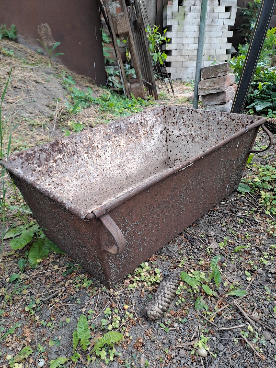 Železný kalfas/necky
