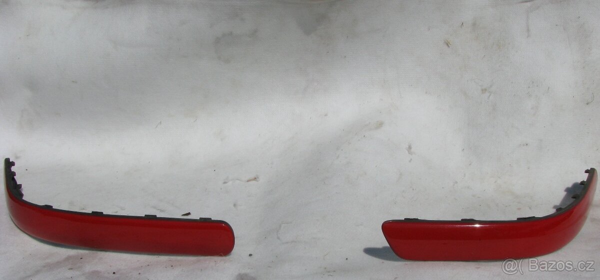 Lišty zadního nárazníku VW Golf IV 1997-2004