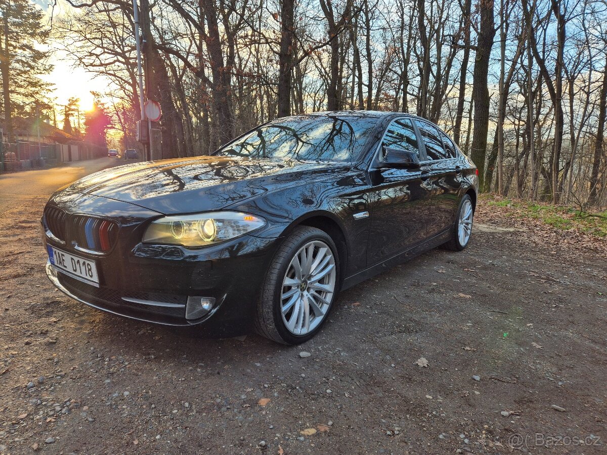 BMW 525d V6 150kW SEDAN ALU R19 SERVIS