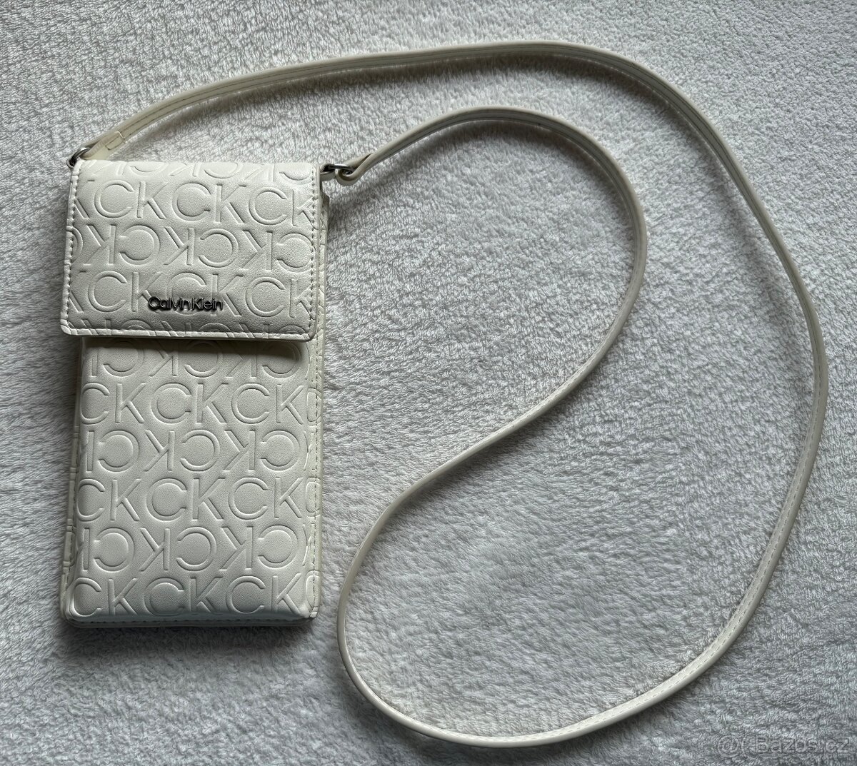 Kabelka / pouzdro na mobilní telefon Calvin Klein