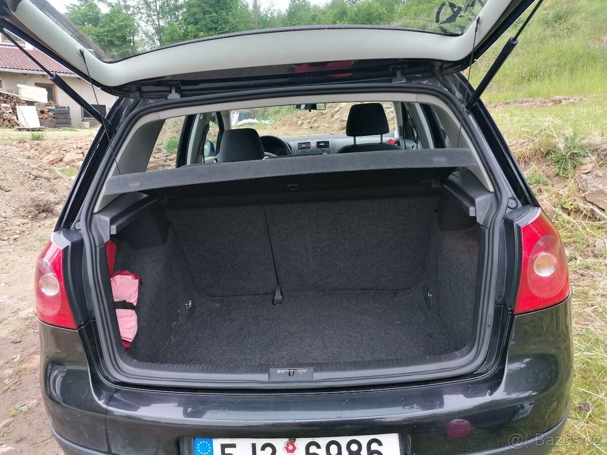 Prodám Volkswagen Golf V
