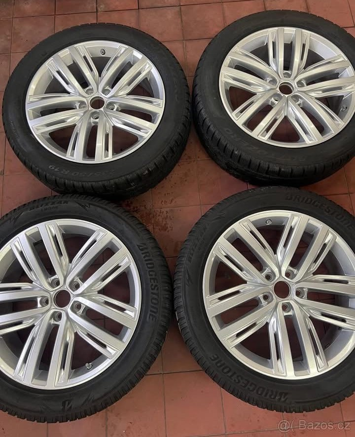 Sada disků R19 + pneu