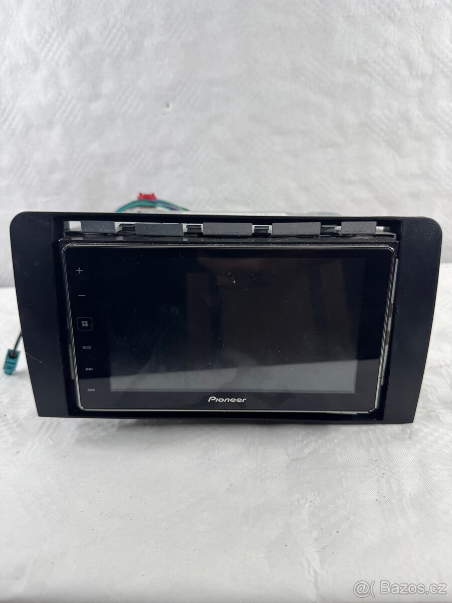PRODÁM RADIO PIONER CARPLAY VSE PLNÉ FUKNČNI