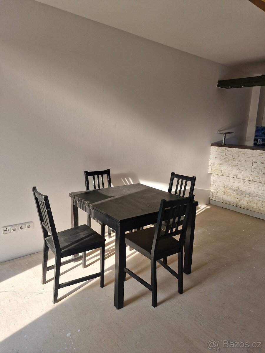 Stůl + 4 židle IKEA