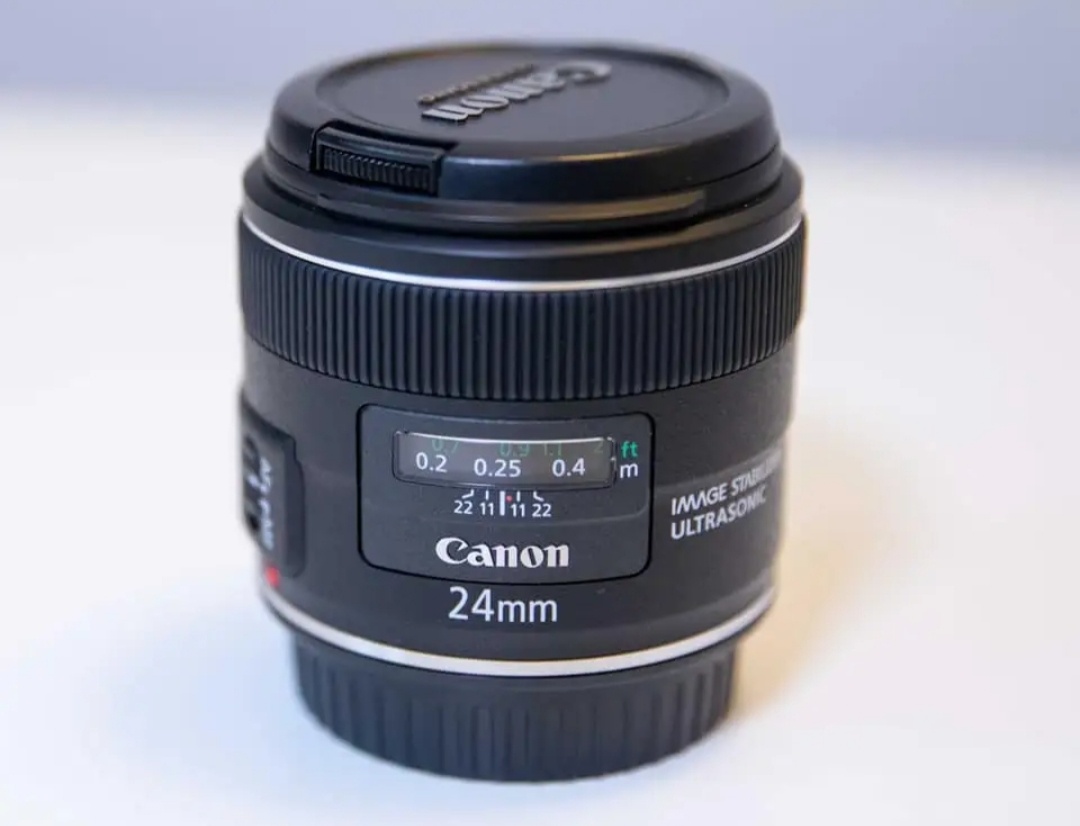 Canon 24mm f/2.8 IS USM