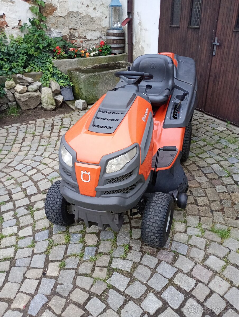 Husqvarna zahradní traktor