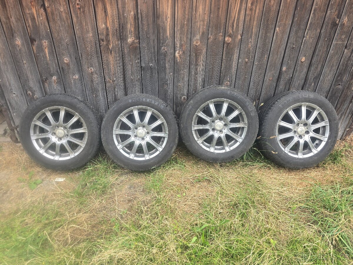 Lita kola 5x108 215/55r16 letni