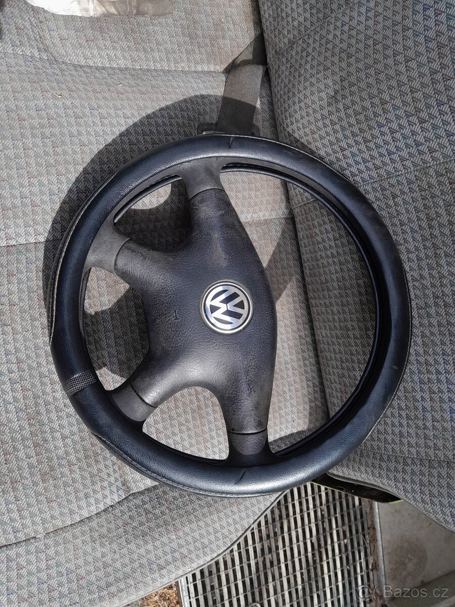VW T4 volant obyčejný bez airbagu