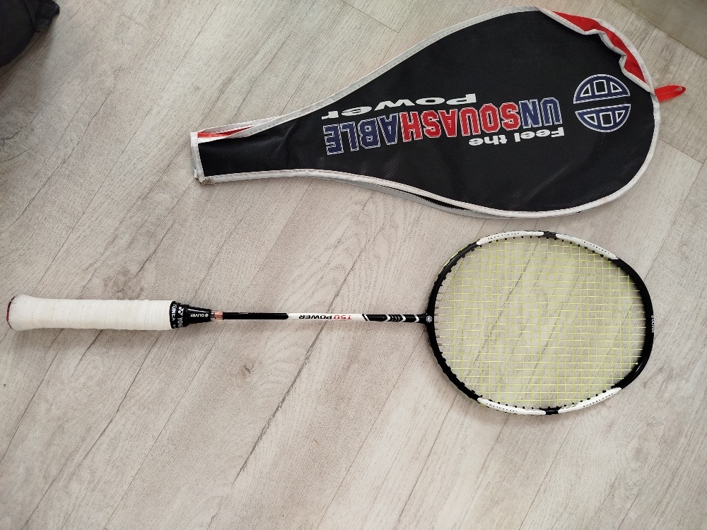 badmintonová raketa oliver