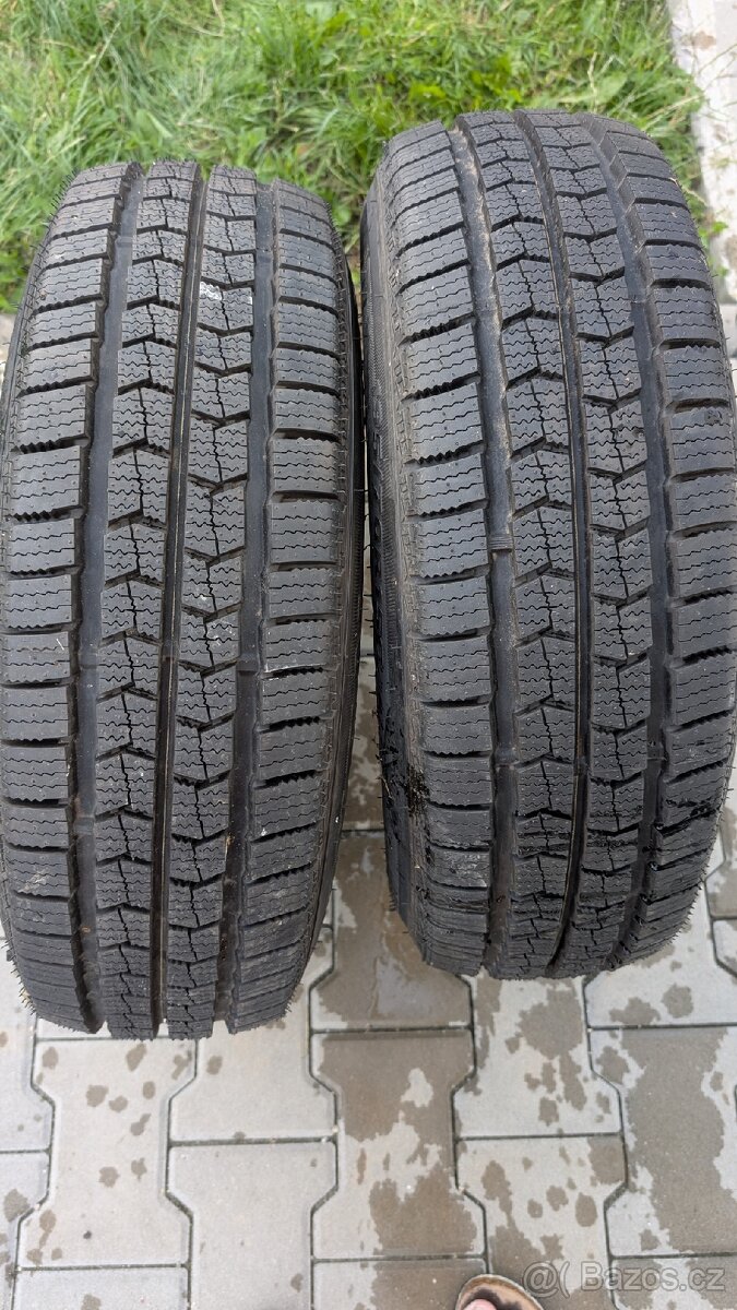 195/70 R15C