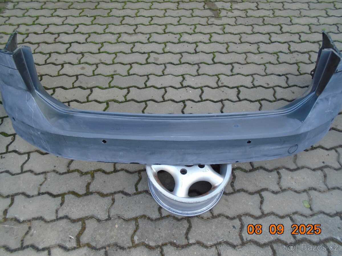Zadní narazník passat b8 combi