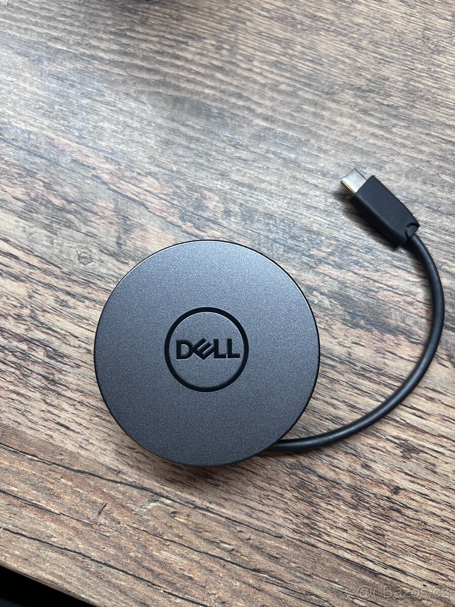 Dell dokovací stanice / hub