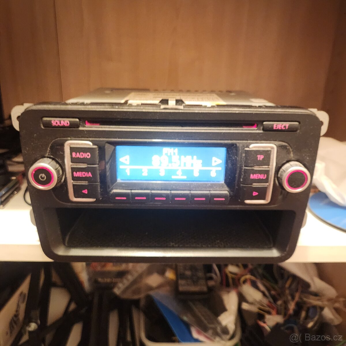 VW- RCD 210 CD MP3 TRANSPORTER  GOLF PASSAT POLO AJ