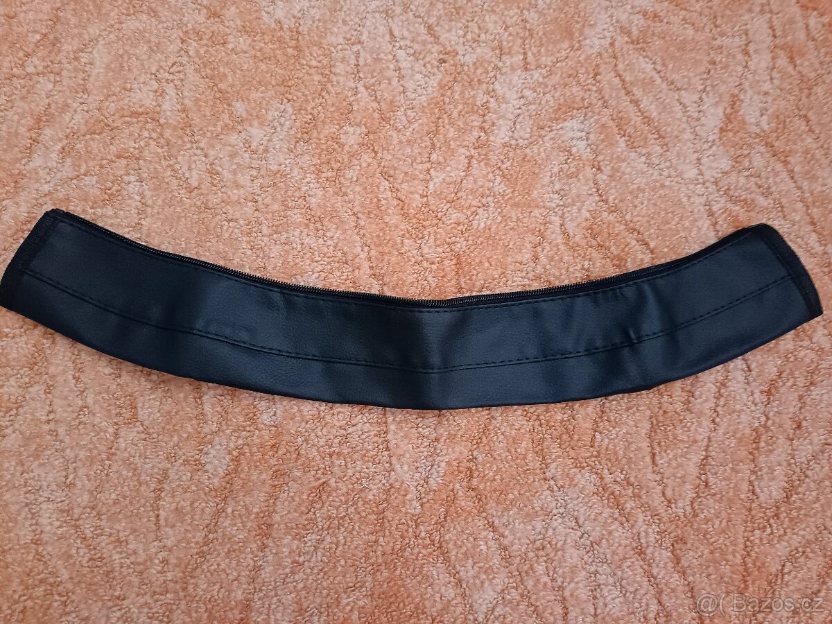 Kožený potah na rukojeť kočárku