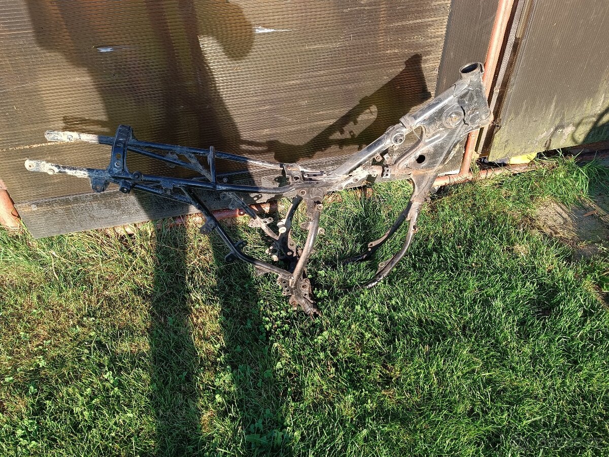 Yamaha DT 125 R rám