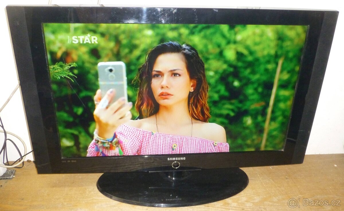 LCD televize 93cm SAMSUNG, 37 palců, nemá DVBT2