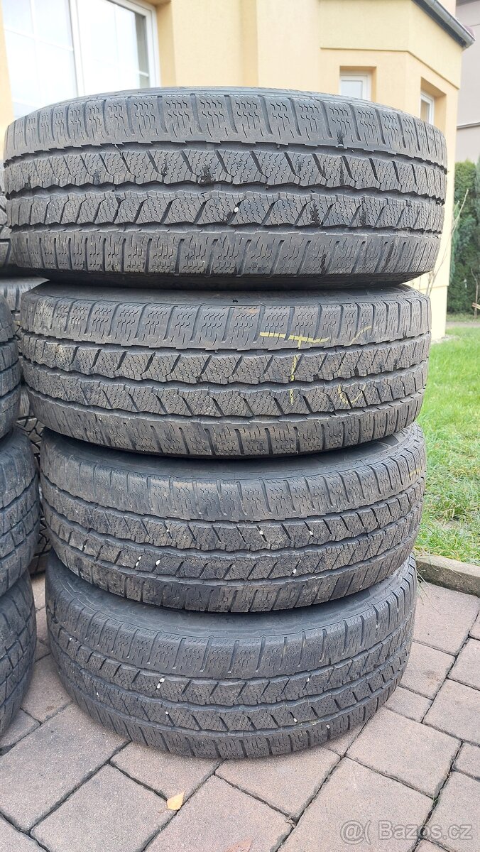 Kola zimní 17", VW T5 T6, rozteč 5x120mm, pneu 215/60/17C