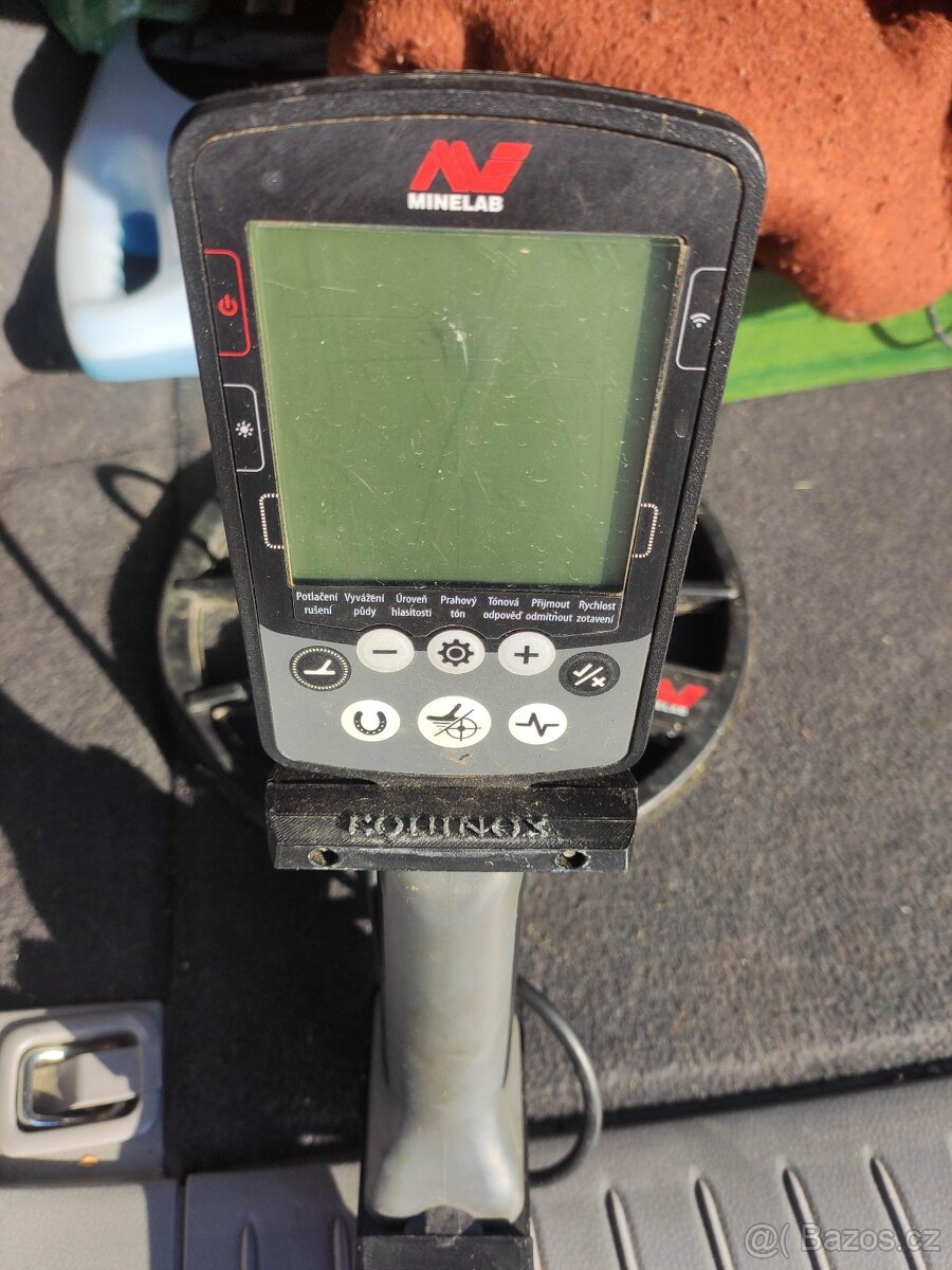 Doraz rukojete DETEKTORU KOVŮ MINELAB EQUINOX 600/800