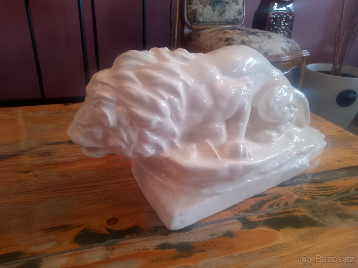 Sleva Keramický starožitný lev Art Deco