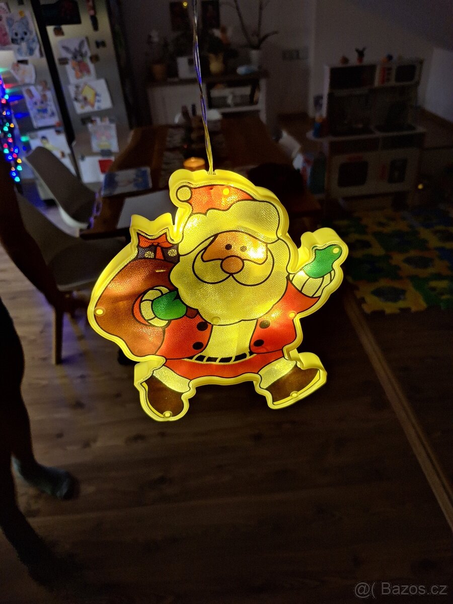 Vánoční svíticí dekorace