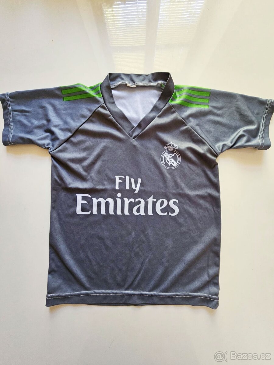 Fotbalový dres 122cm + chrániče NIKE