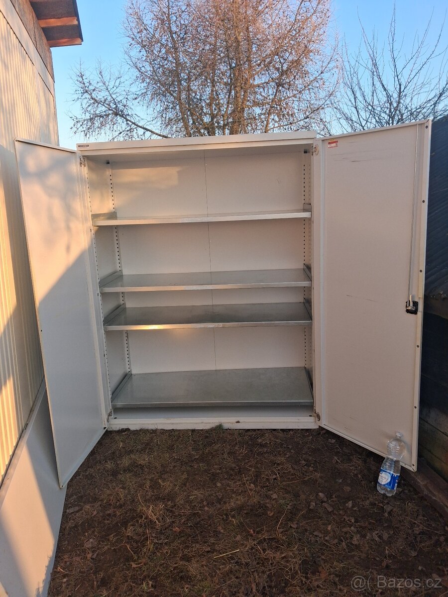 Ocelová skříň pro velká zatížení