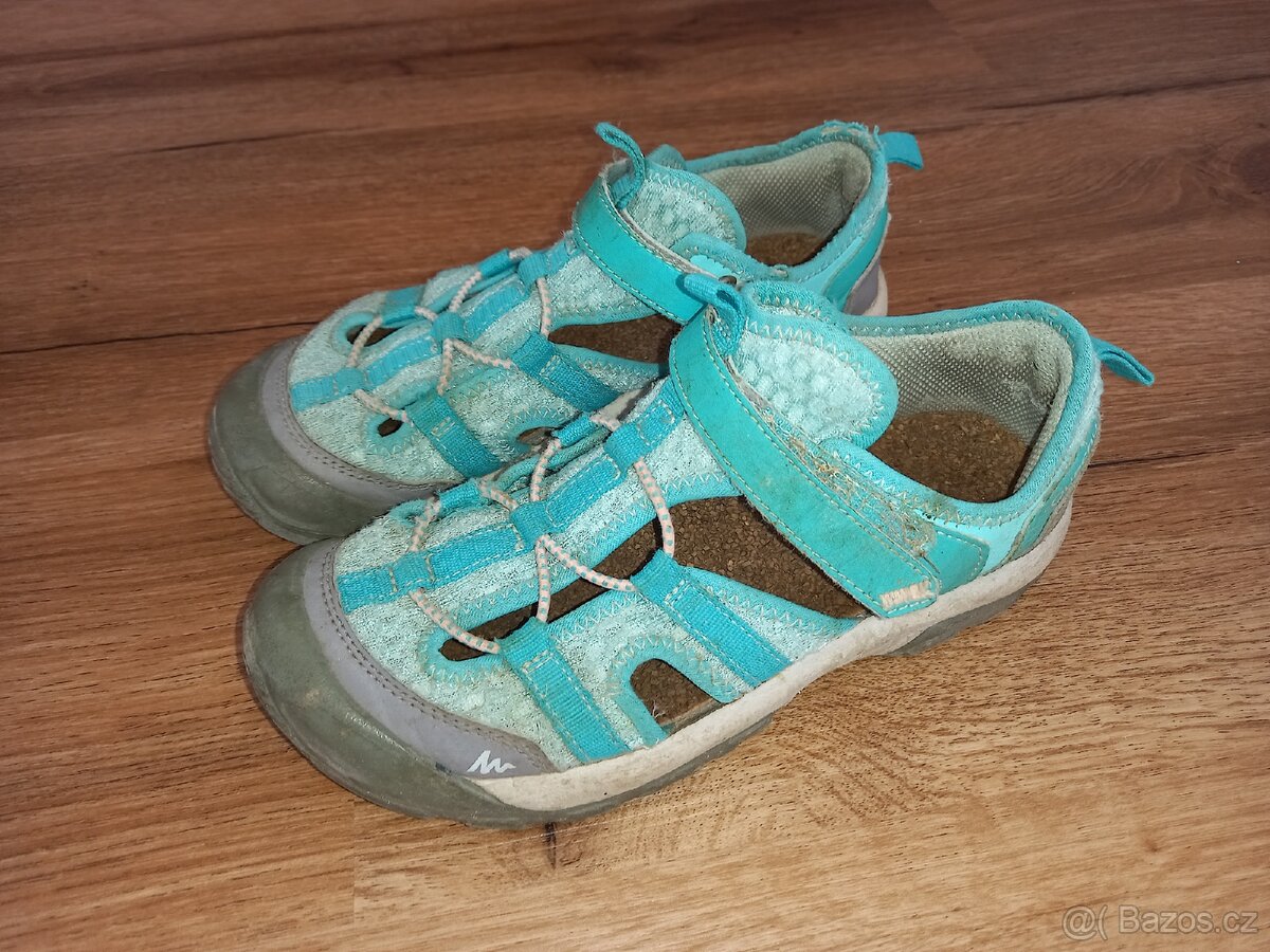 Sandálky 34