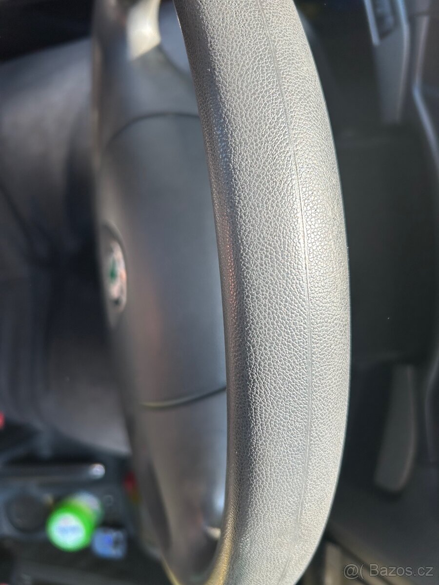 Volant Octavie 2