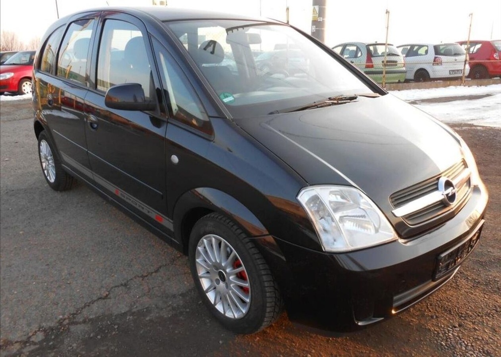 Opel Meriva 1,4 1.4 16V Essentia KLIMA benzín