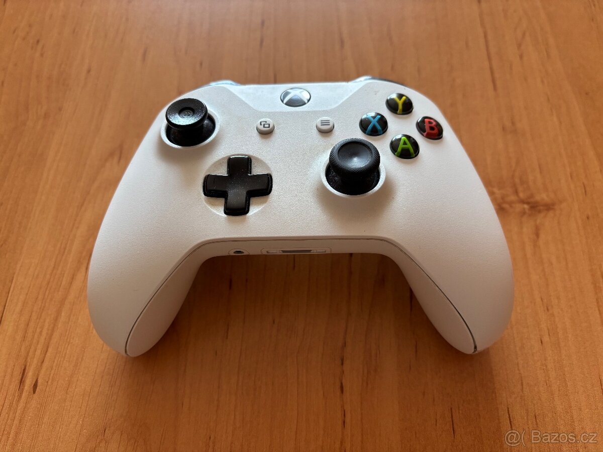 Ovladač k Microsoft Xbox One S