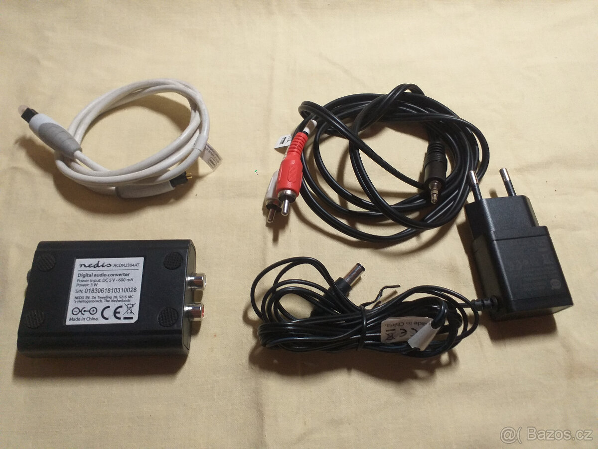 Převodník stereo zvuku na digitální zvuk
