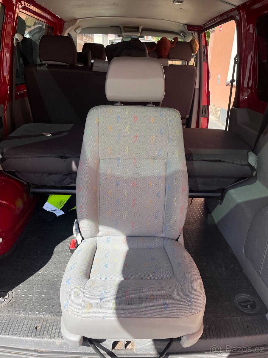 Přední sedačka VW T5