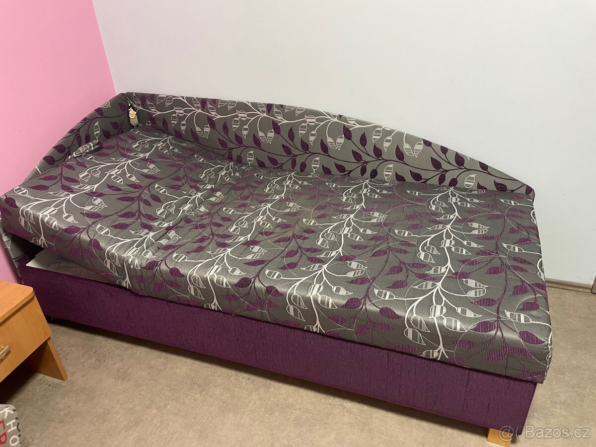 Čalouněná postel 90x200