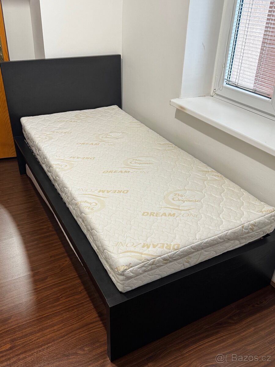 Komplet Postel MALM s úložným prostorem