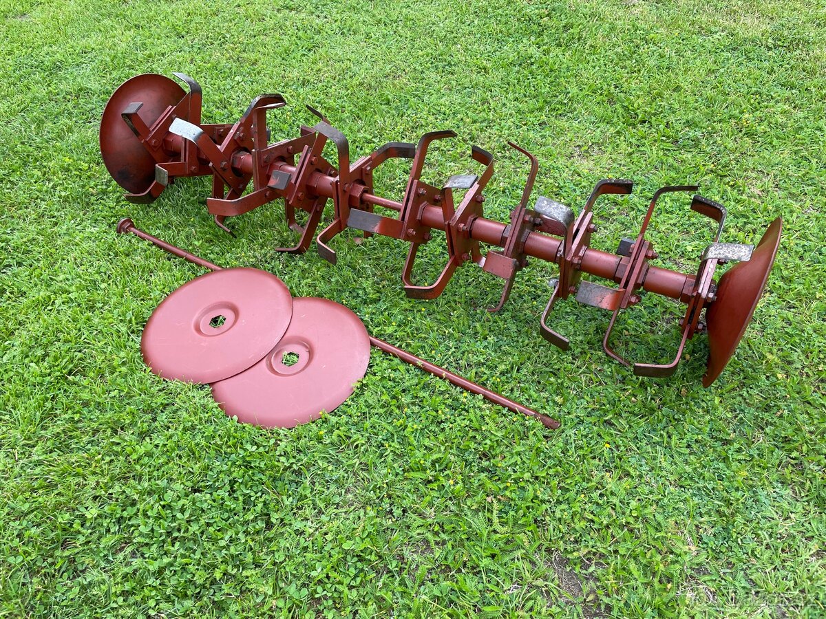 Vari AKY358 - 12 nožů