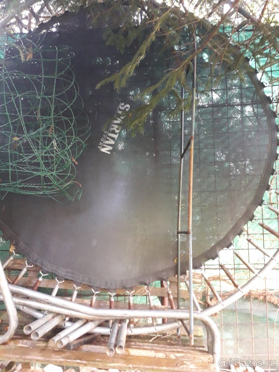 Trampolína