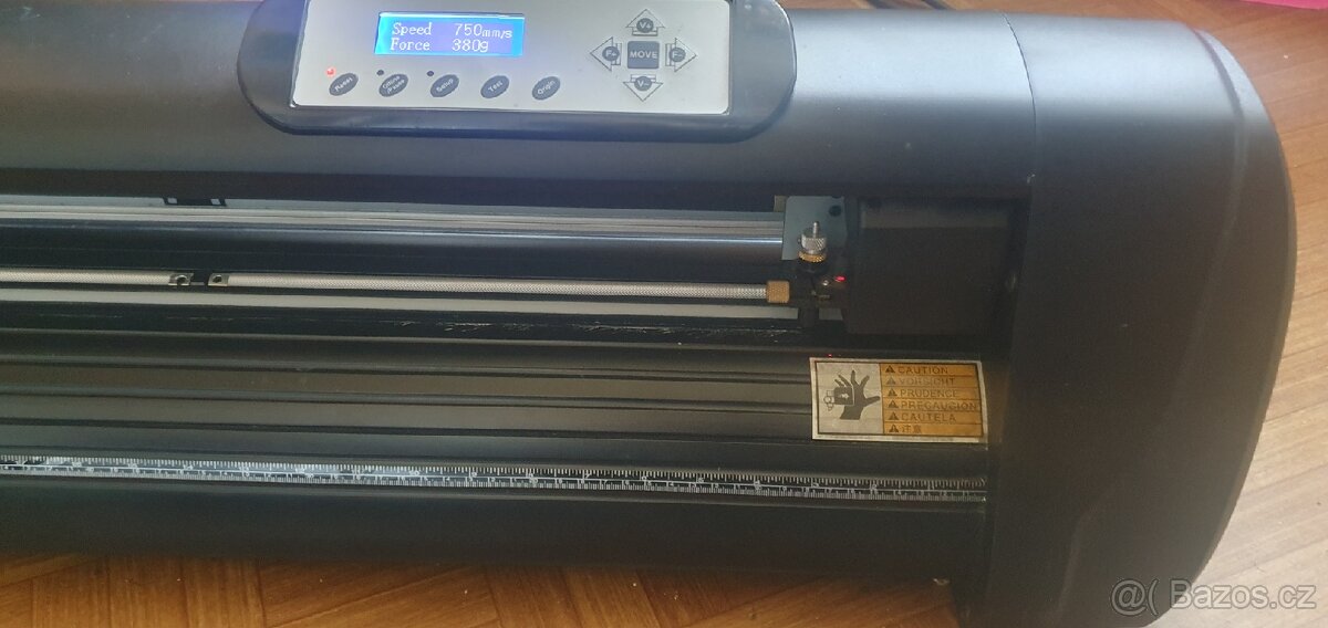 Profi-ŘEZACÍ PLOTR-Cutting plotter XL1351E. Brno